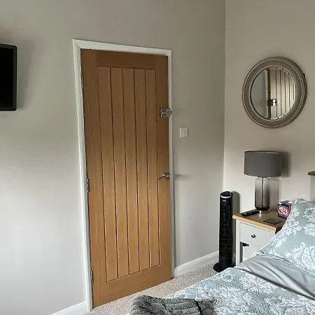 Sixteen B York