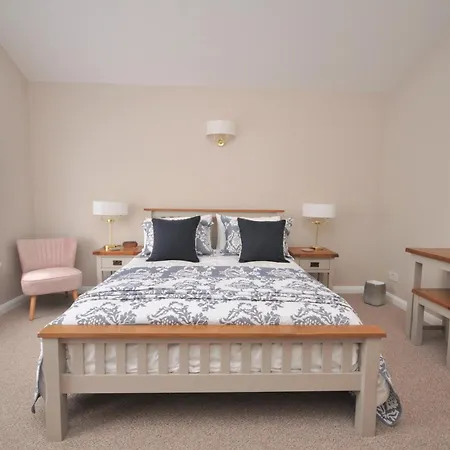 Sixteen B Hotel